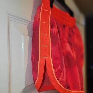 Under Armour women's running shorts heatgear, semi-fitted, sz medium